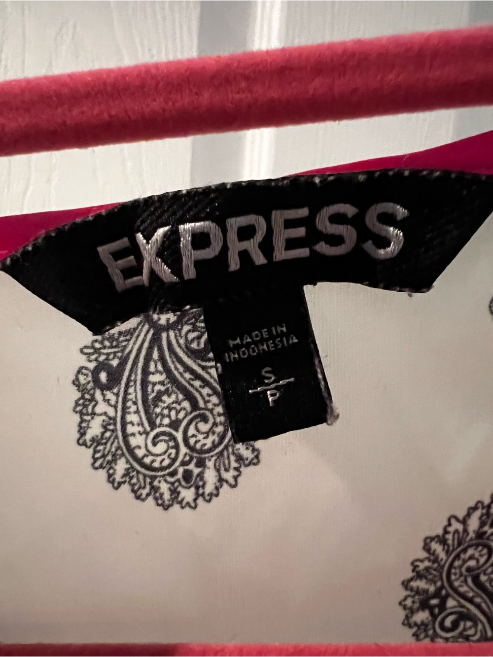 Express White V-Neck Blouse with Black Medallion Print and Hot Pink Trim - Picture 3 of 3